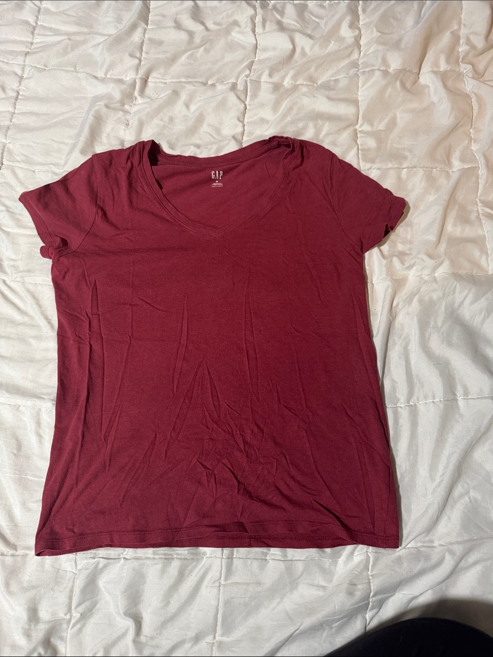 GAP Women's Short Sleeve V-Neck Tee - Deep Wine